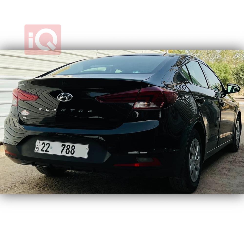 هیوندای ئەلەنترا